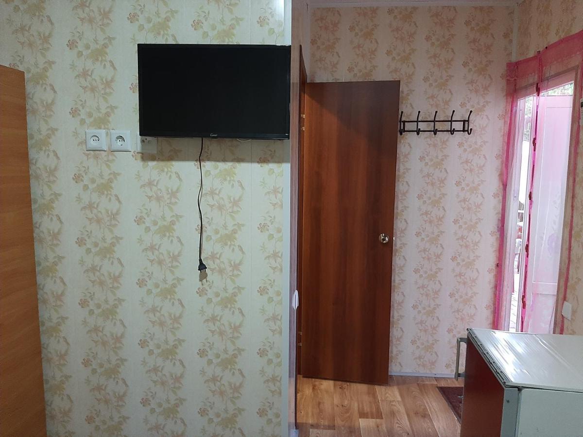 Mini Hotel Уютный Дворик Odesa Exterior photo